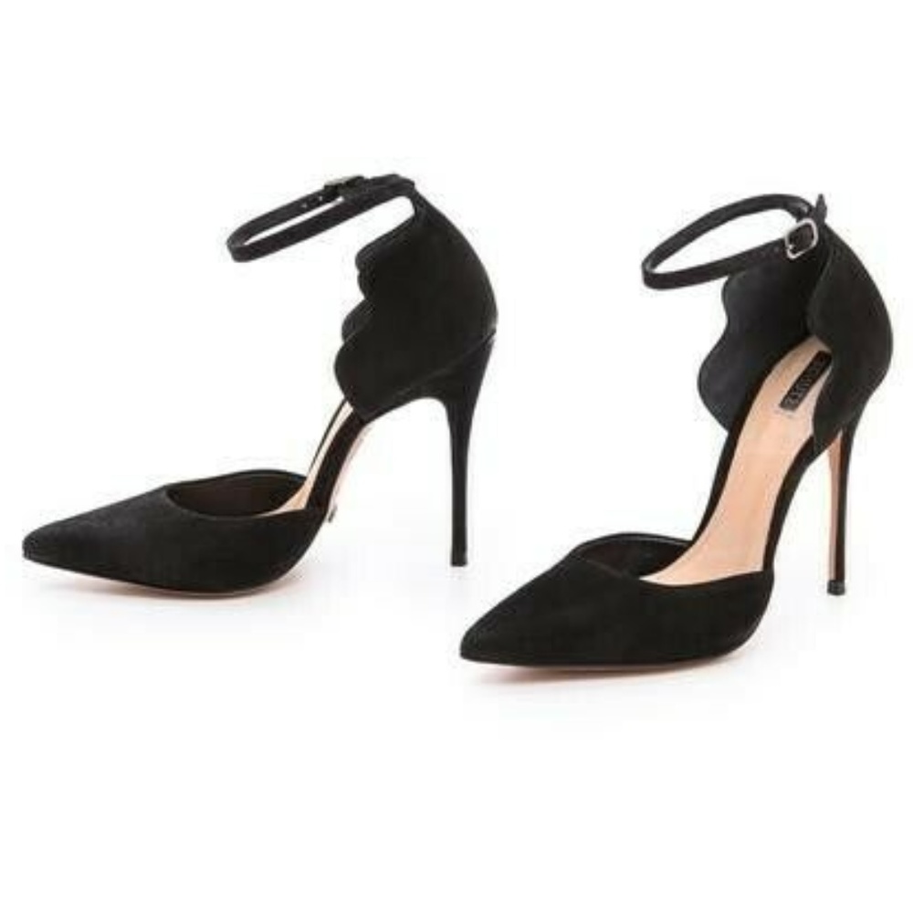 NWT Schutz Floralite Scalloped Pump - Size 6.5